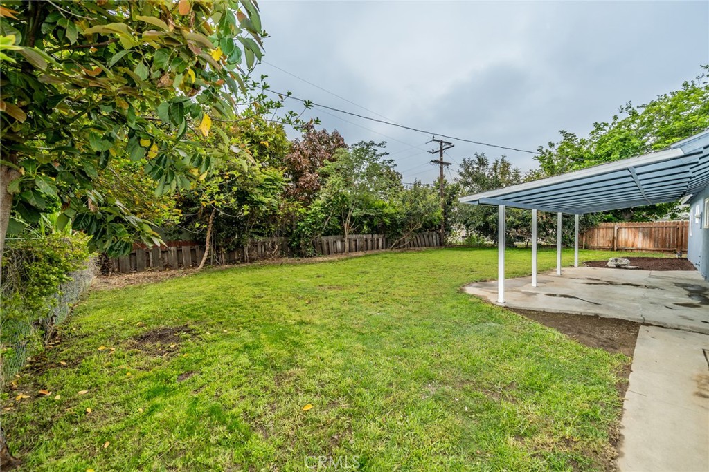 445 W Rosewood Street