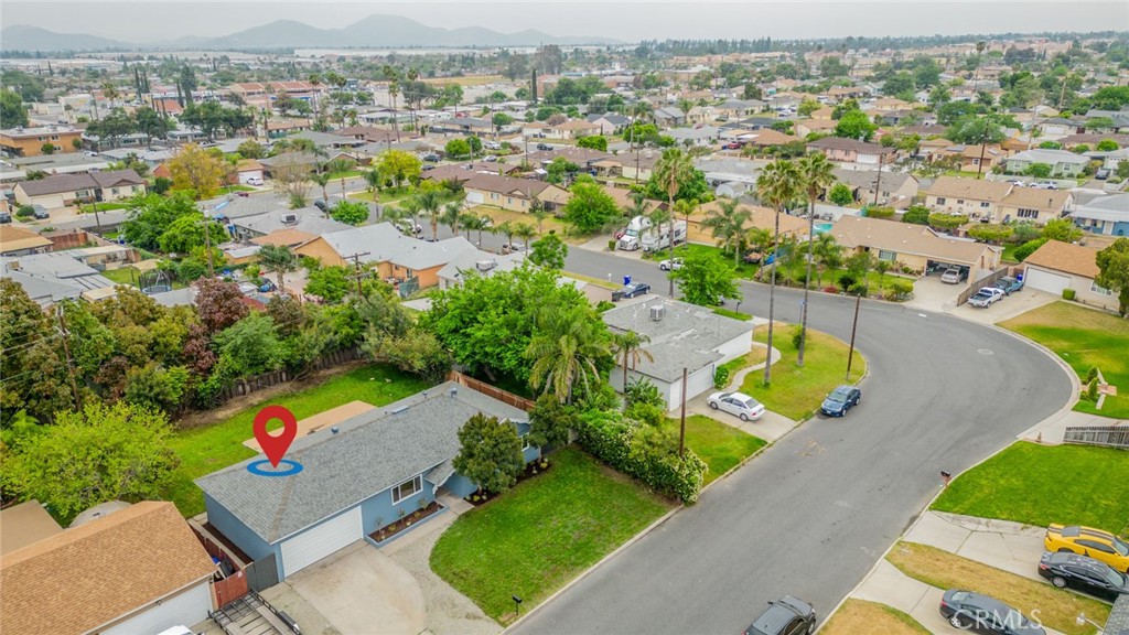 445 W Rosewood Street