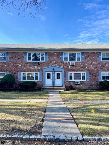 39 Wedgewood Drive 111