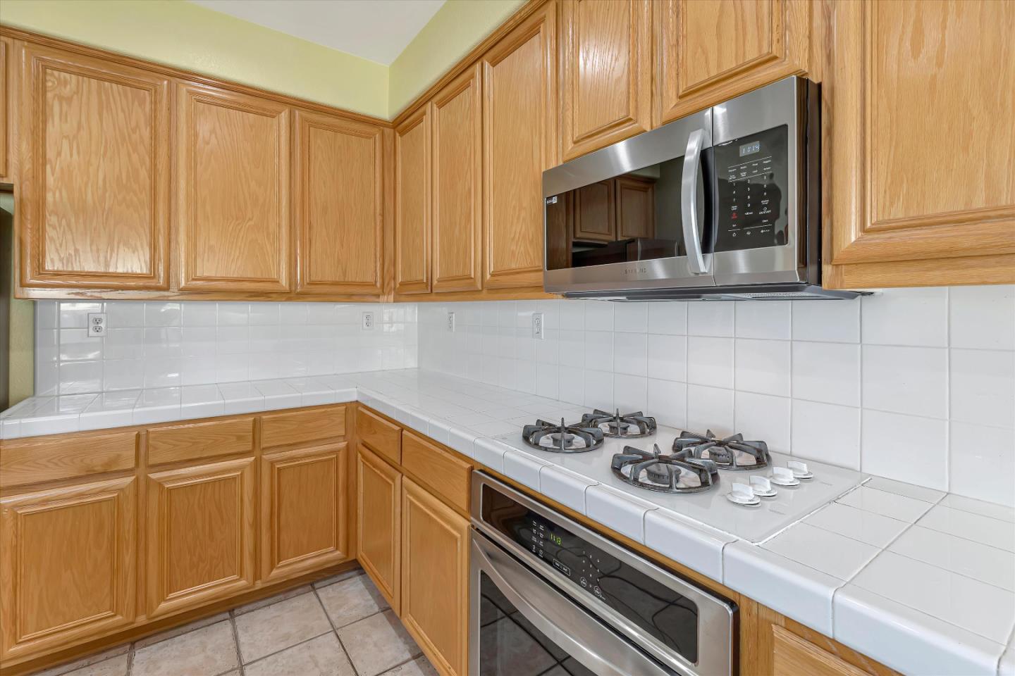 305 Rhine CT