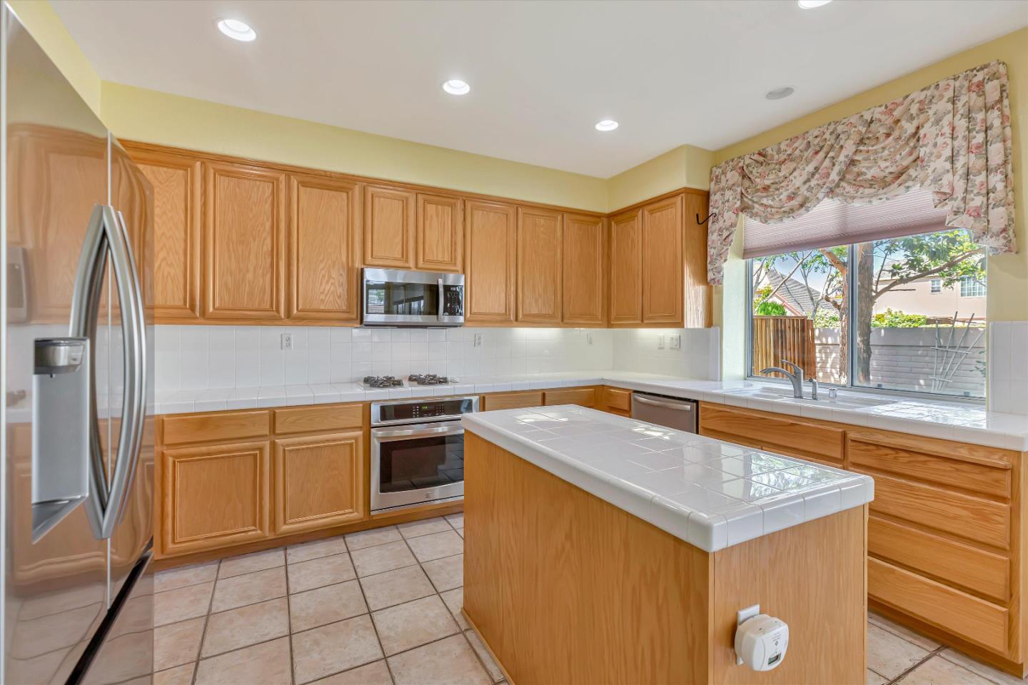 305 Rhine CT