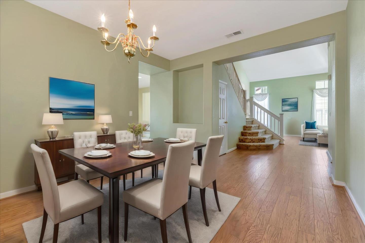 305 Rhine CT