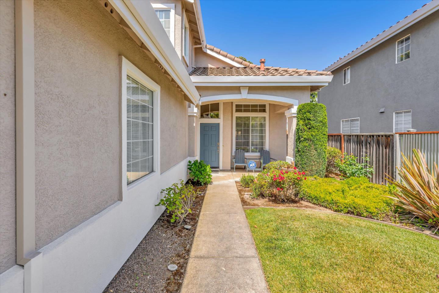 305 Rhine CT