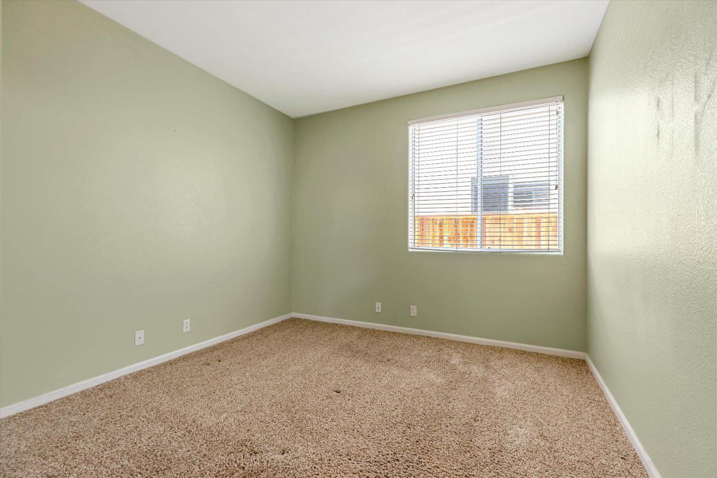 305 Rhine CT