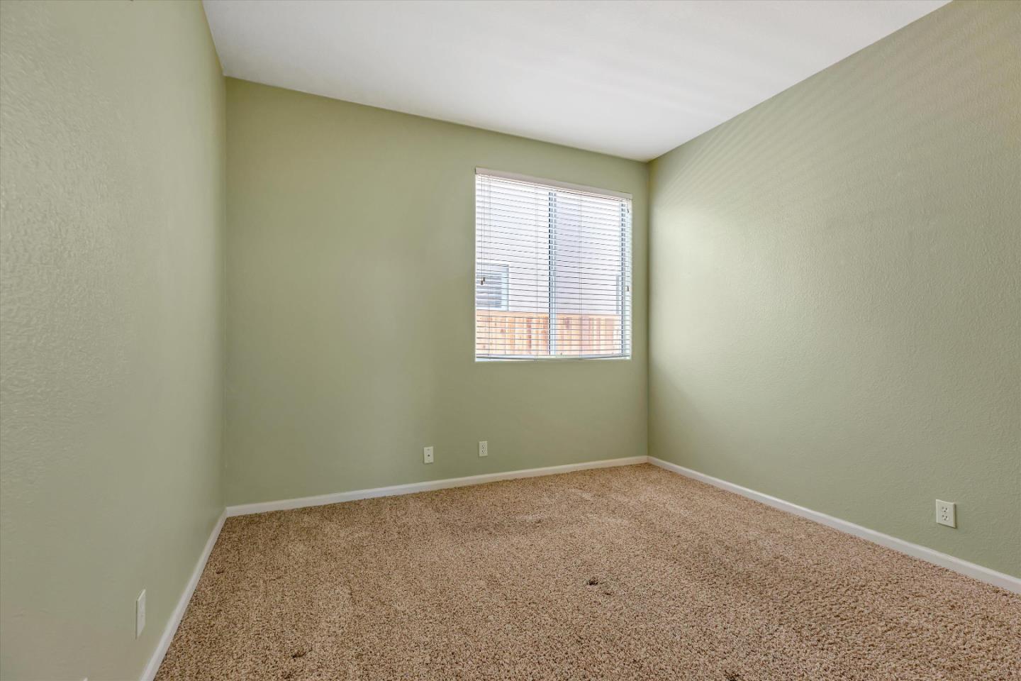 305 Rhine CT