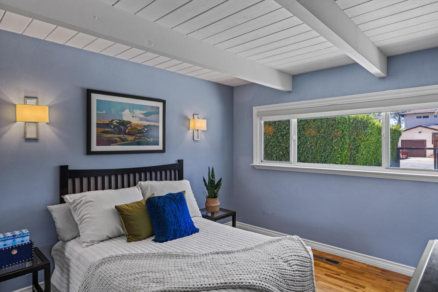 219 Martin DR