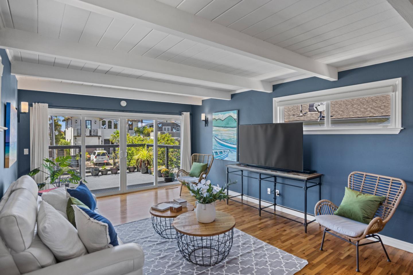 219 Martin DR