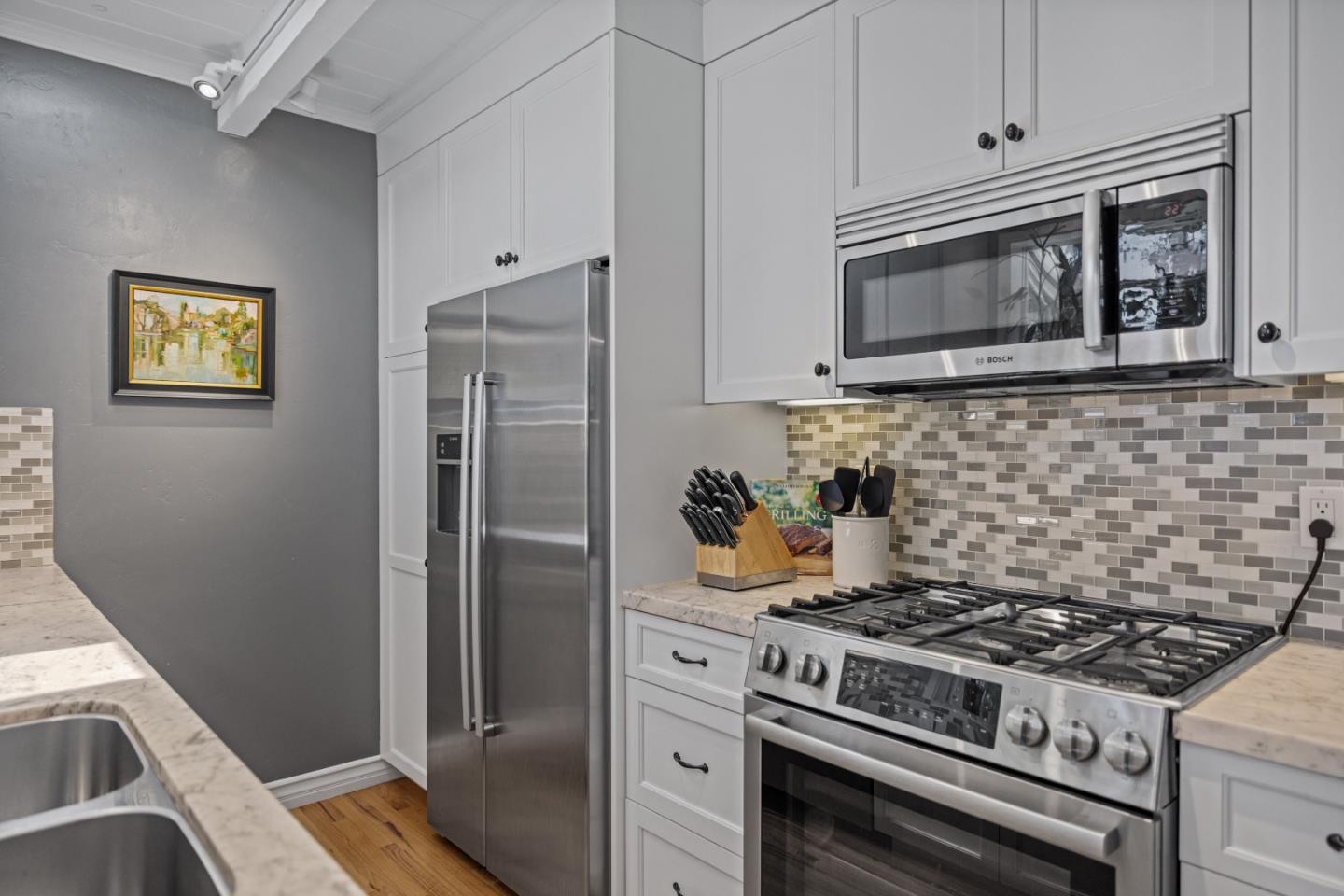 219 Martin DR