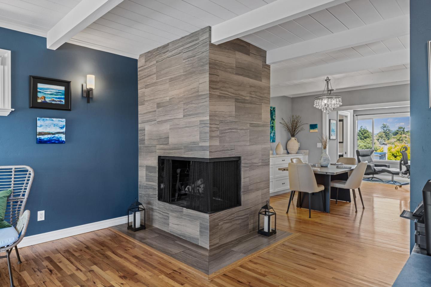 219 Martin DR