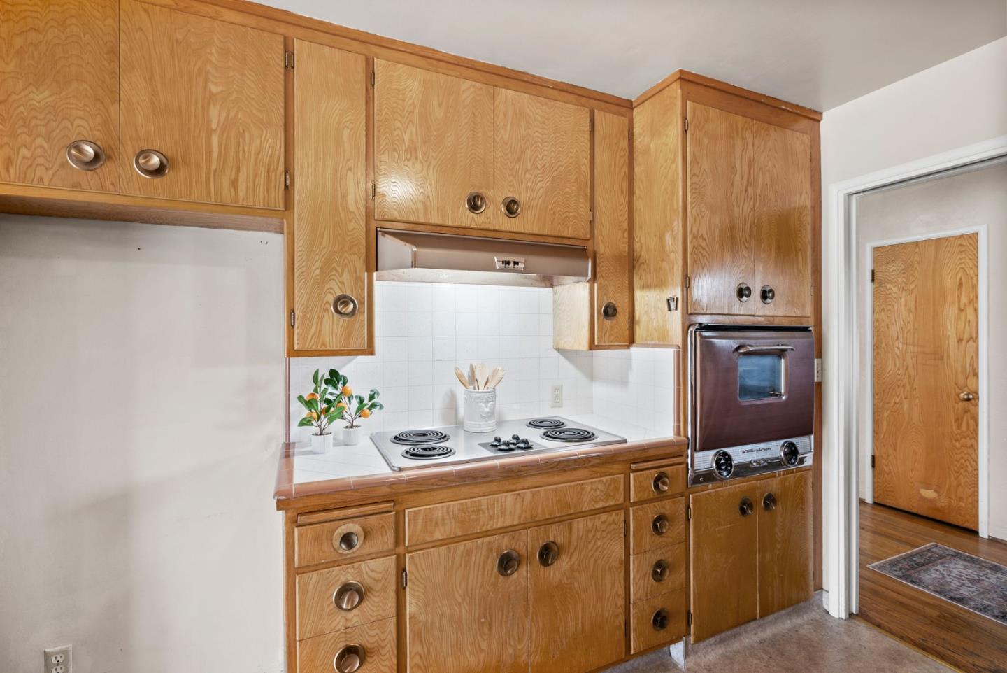 345 Green Valley RD