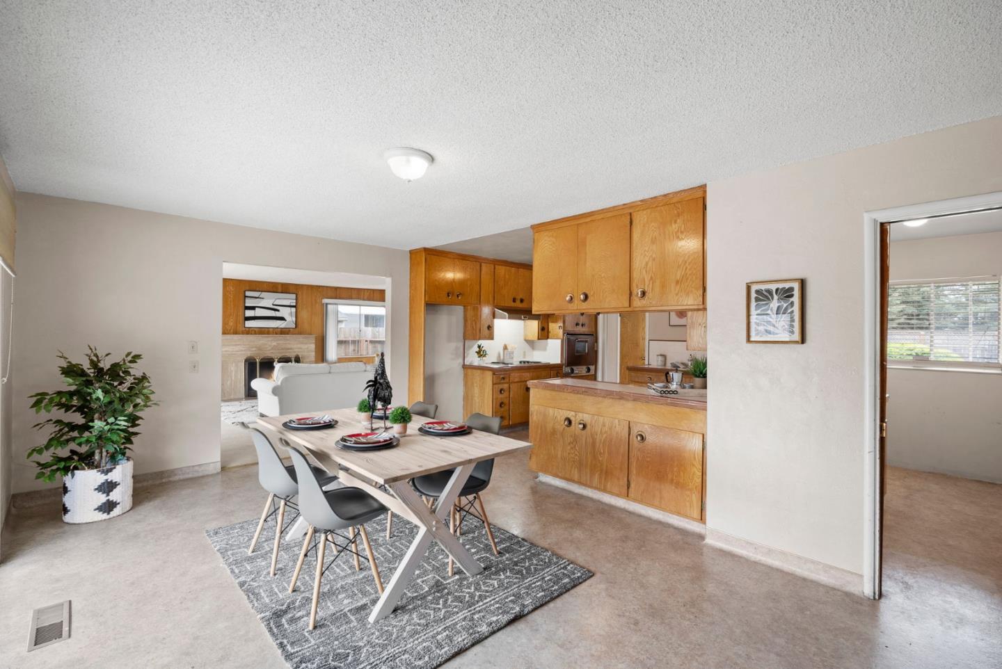 345 Green Valley RD