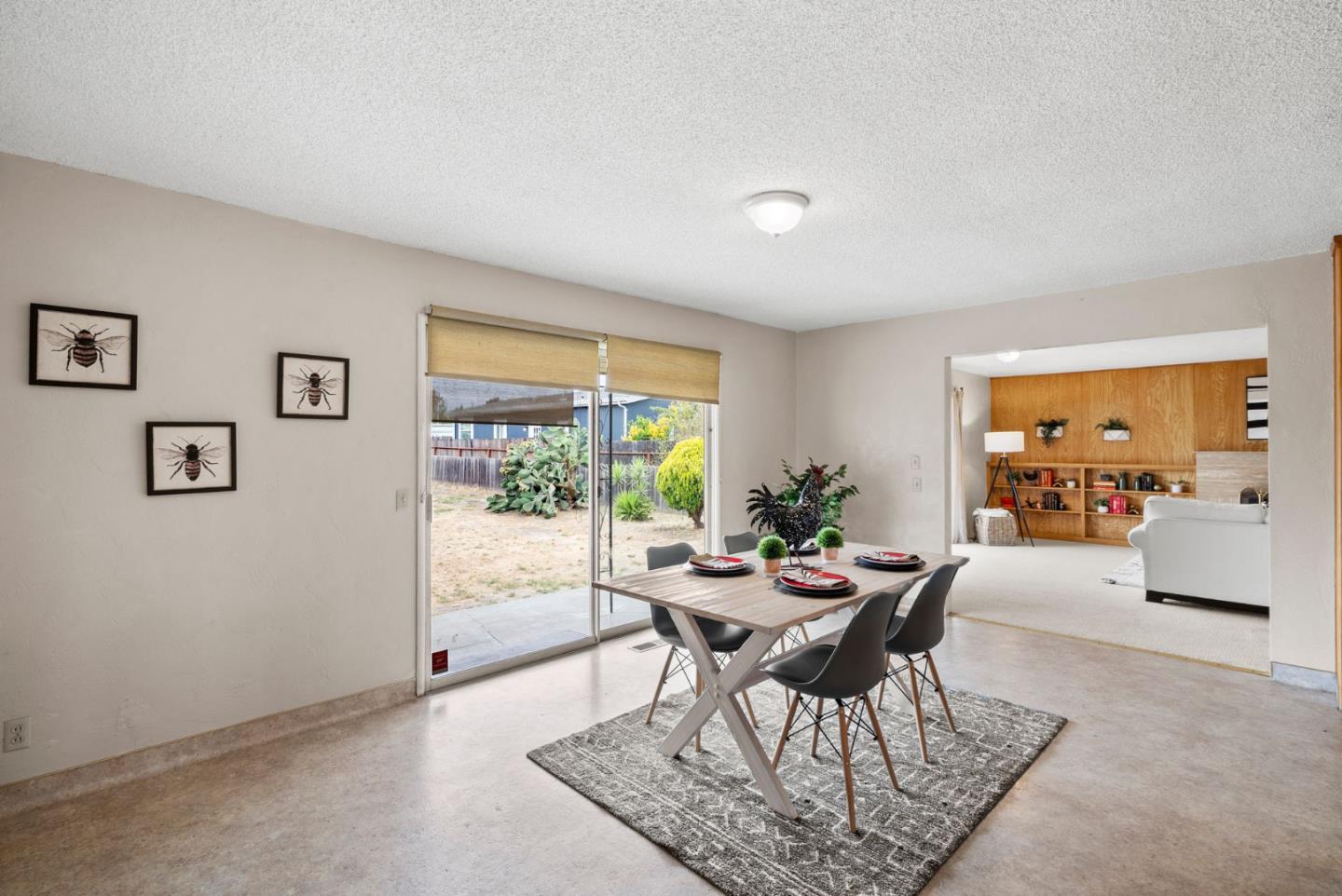 345 Green Valley RD