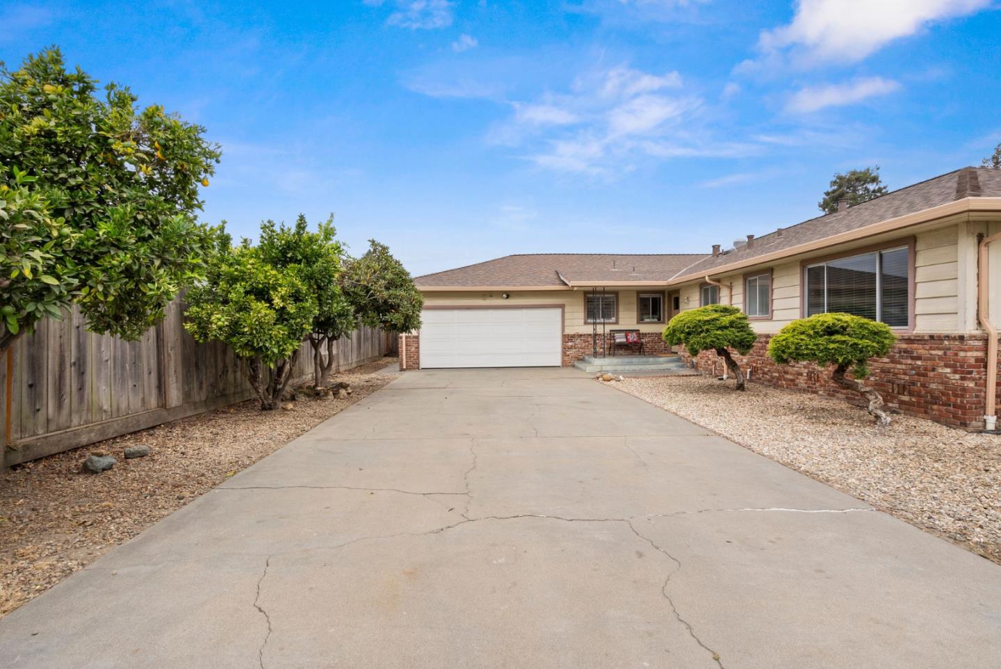 345 Green Valley RD