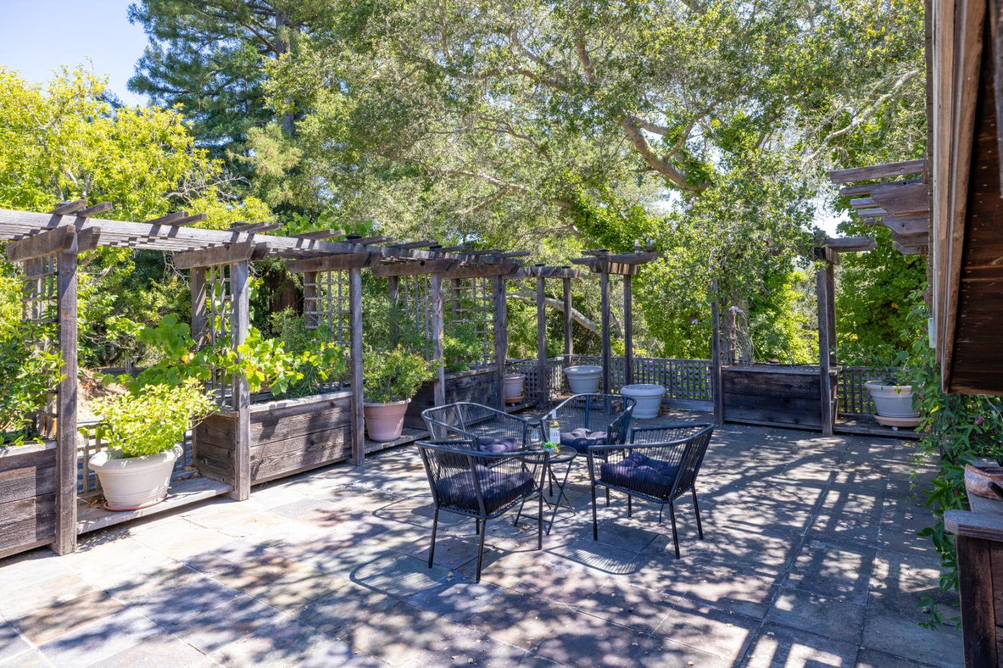 994 Laurel Grove DR