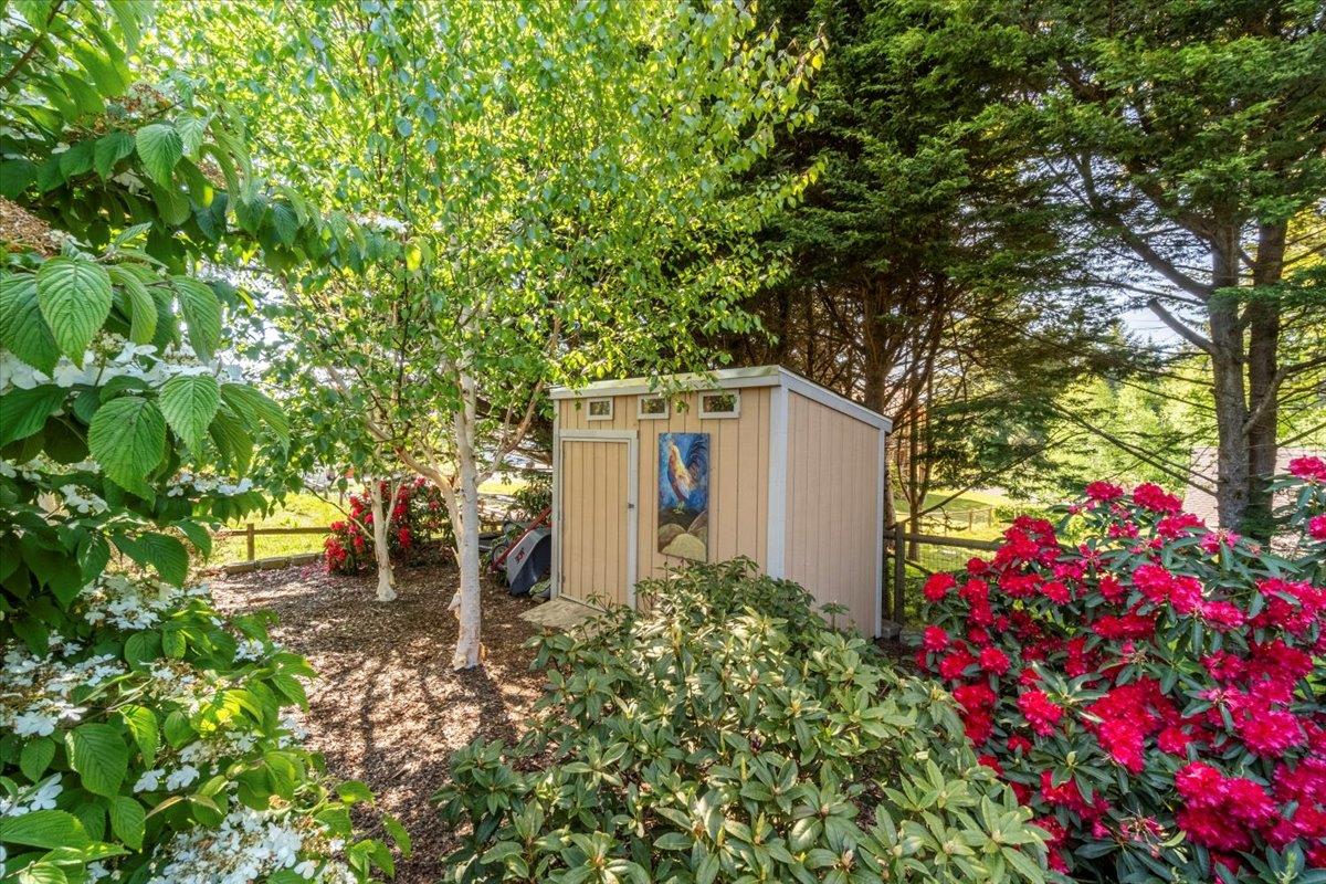 2220 Hewitt RD