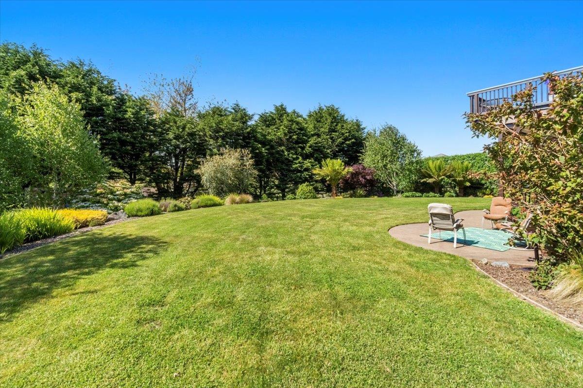 2220 Hewitt RD