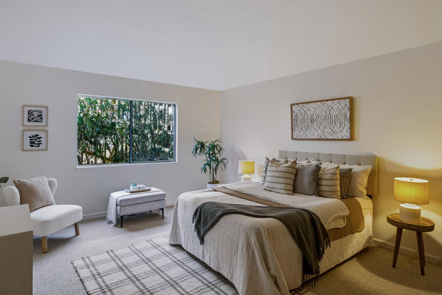 546 Monterey DR