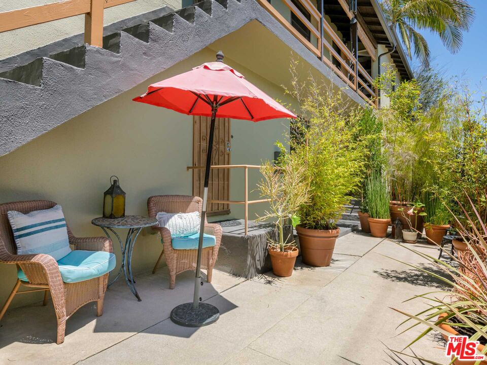2511/2 3rd Ave