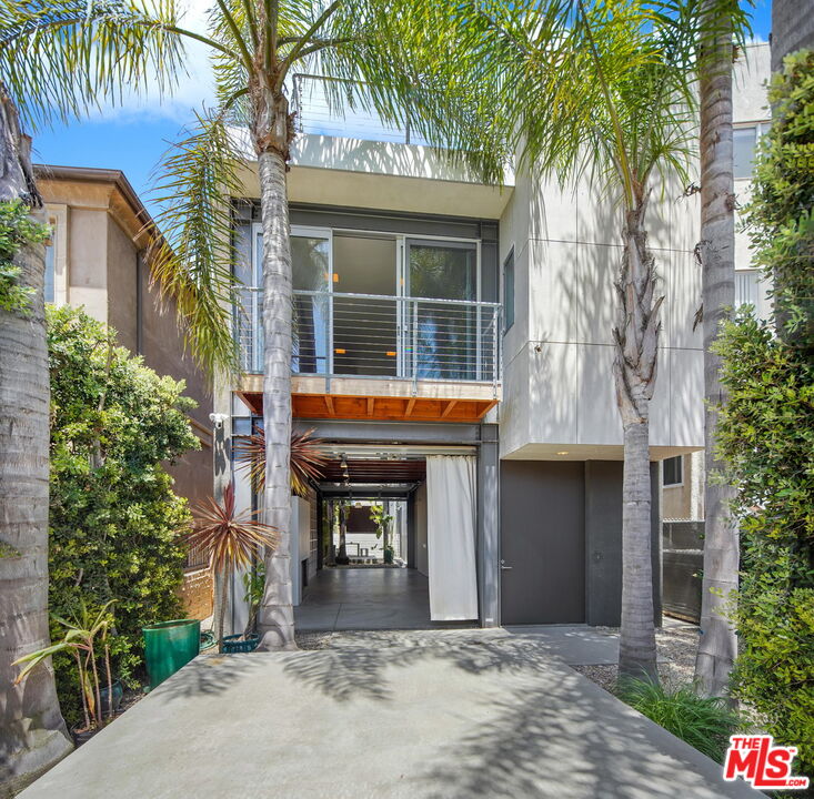 35 Sunset Ave