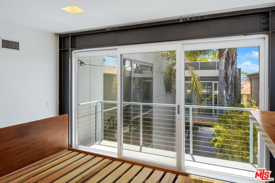 35 Sunset Ave