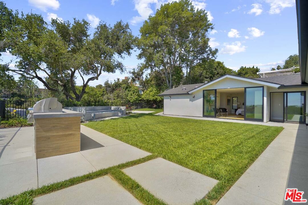 803 Teakwood Rd