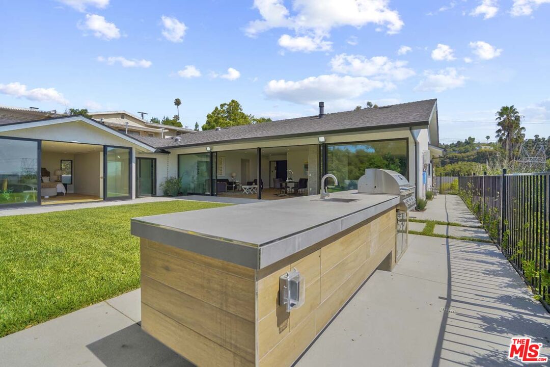 803 Teakwood Rd
