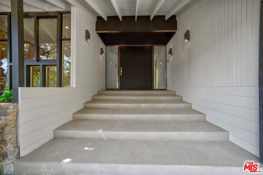 803 Teakwood Rd