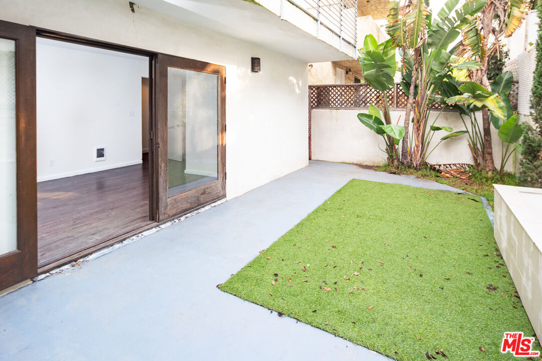 6304 Vista Del Mar