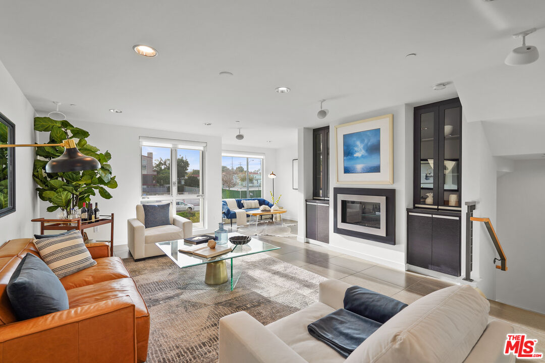 310 Washington Blvd Unit: 502