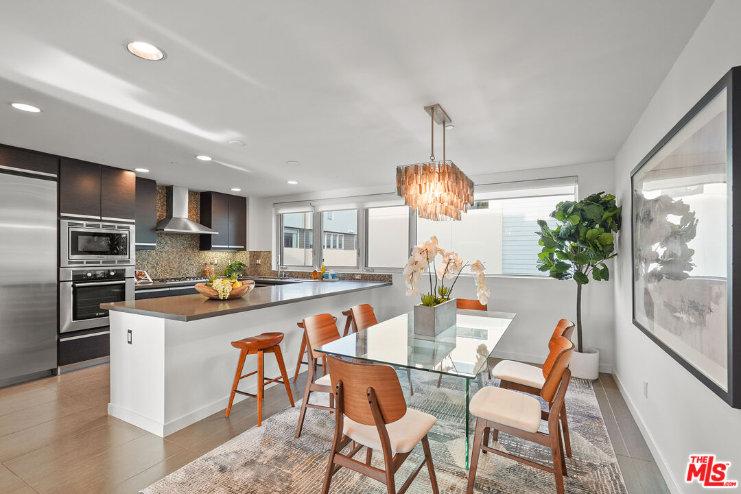 310 Washington Blvd Unit: 502