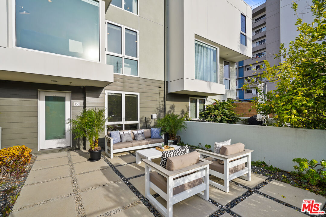 310 Washington Blvd Unit: 502