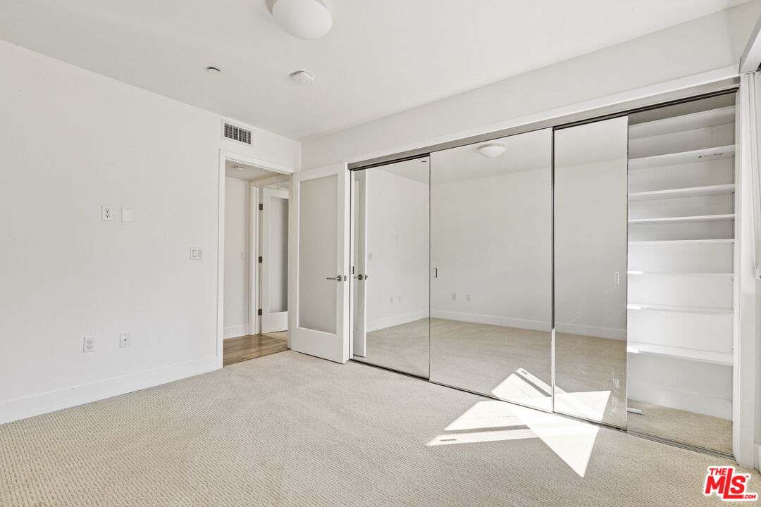 11715 Goshen Ave Unit: 301