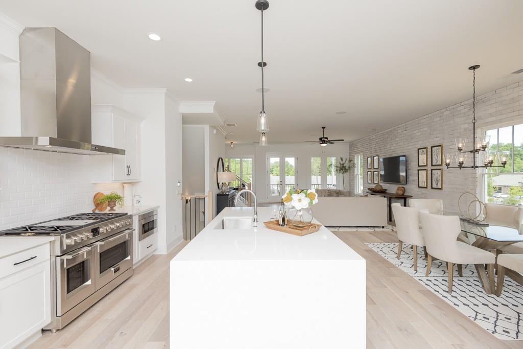 130 Villa Magnolia Lane
