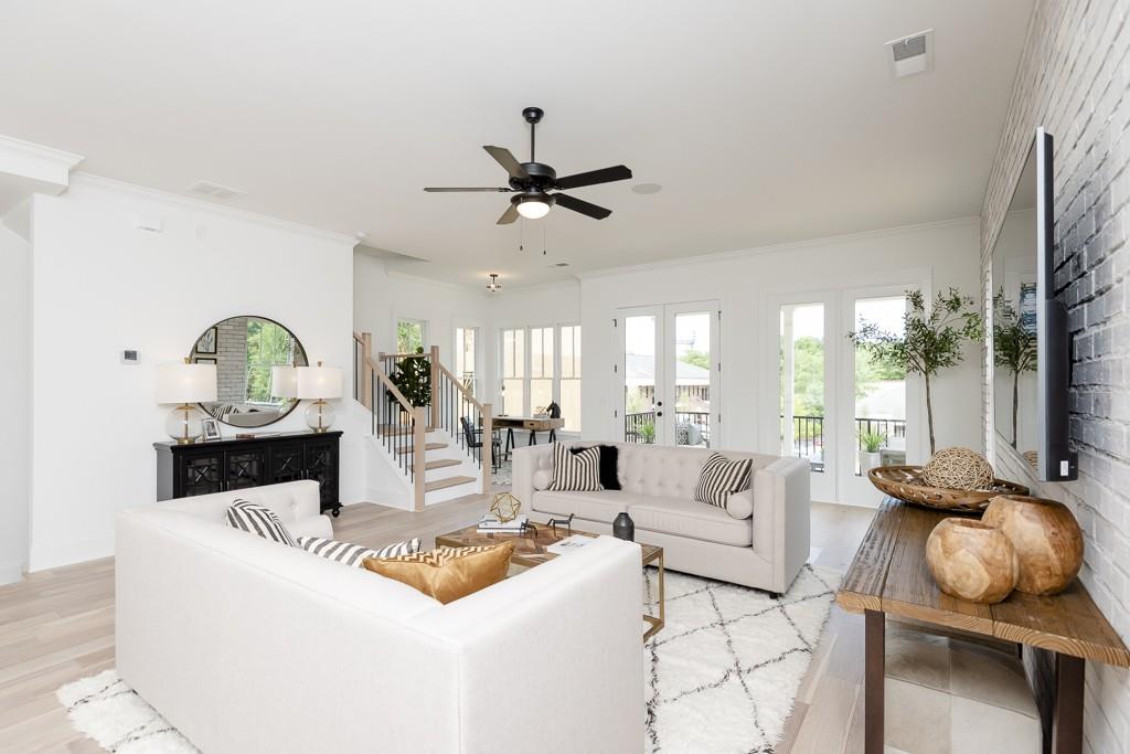 130 Villa Magnolia Lane