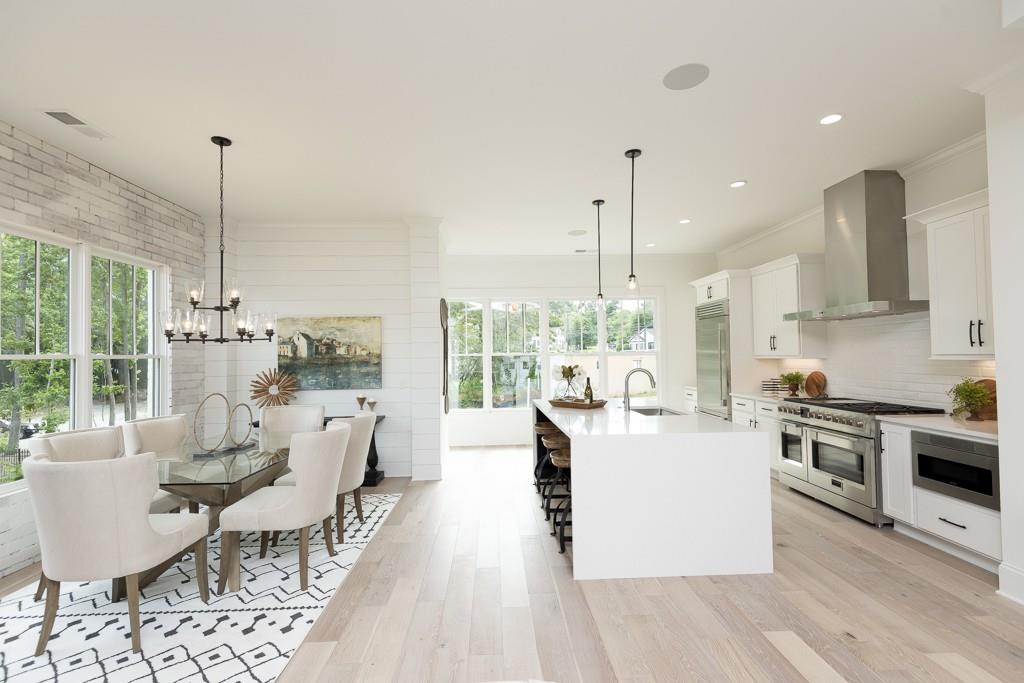 130 Villa Magnolia Lane