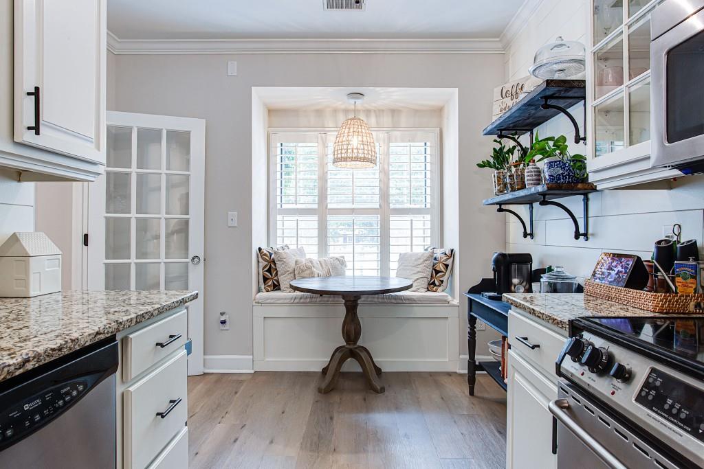 1160 Windsor Parkway Unit: 10
