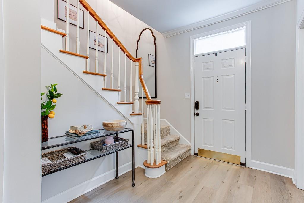 1160 Windsor Parkway Unit: 10