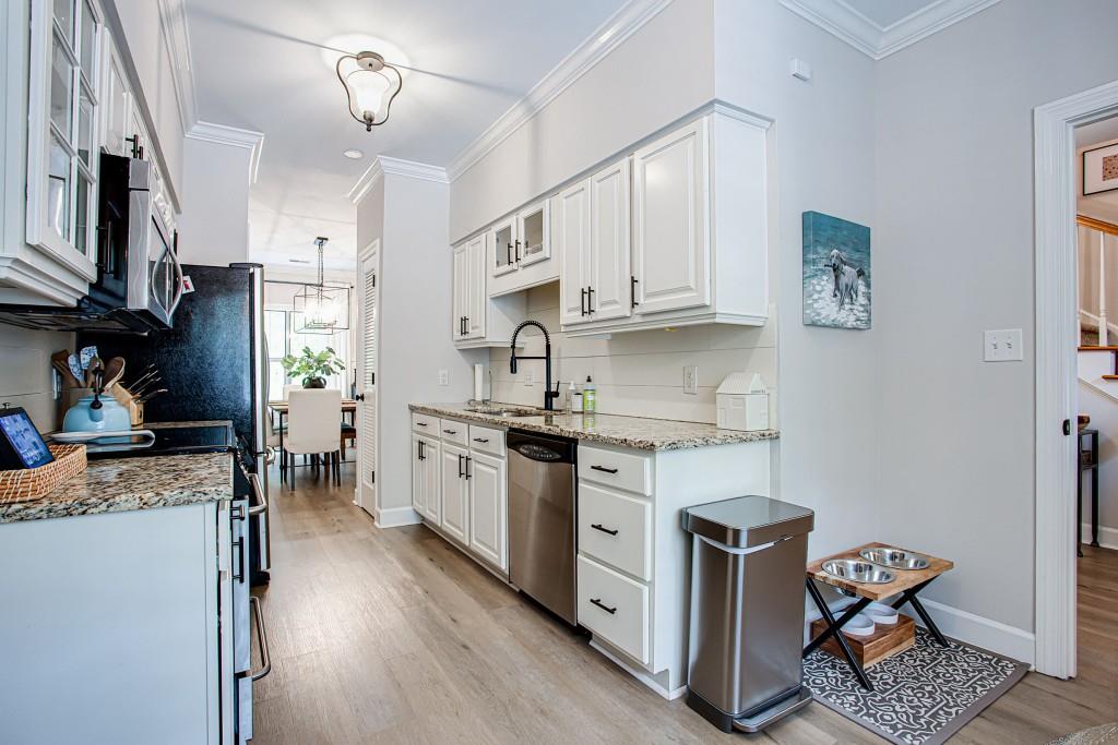 1160 Windsor Parkway Unit: 10