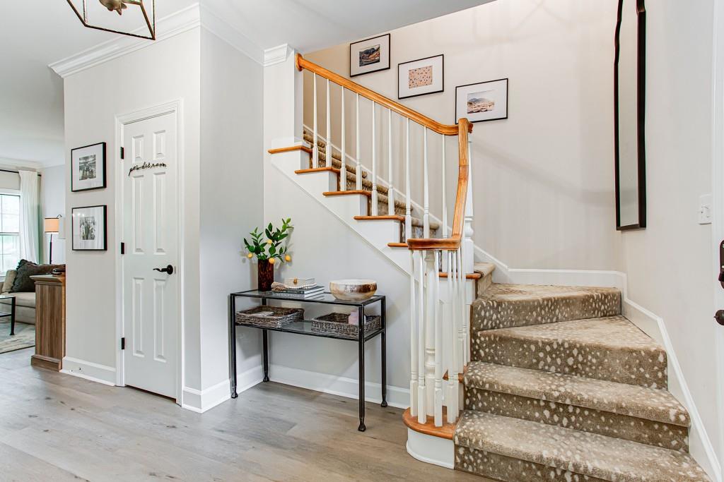 1160 Windsor Parkway Unit: 10