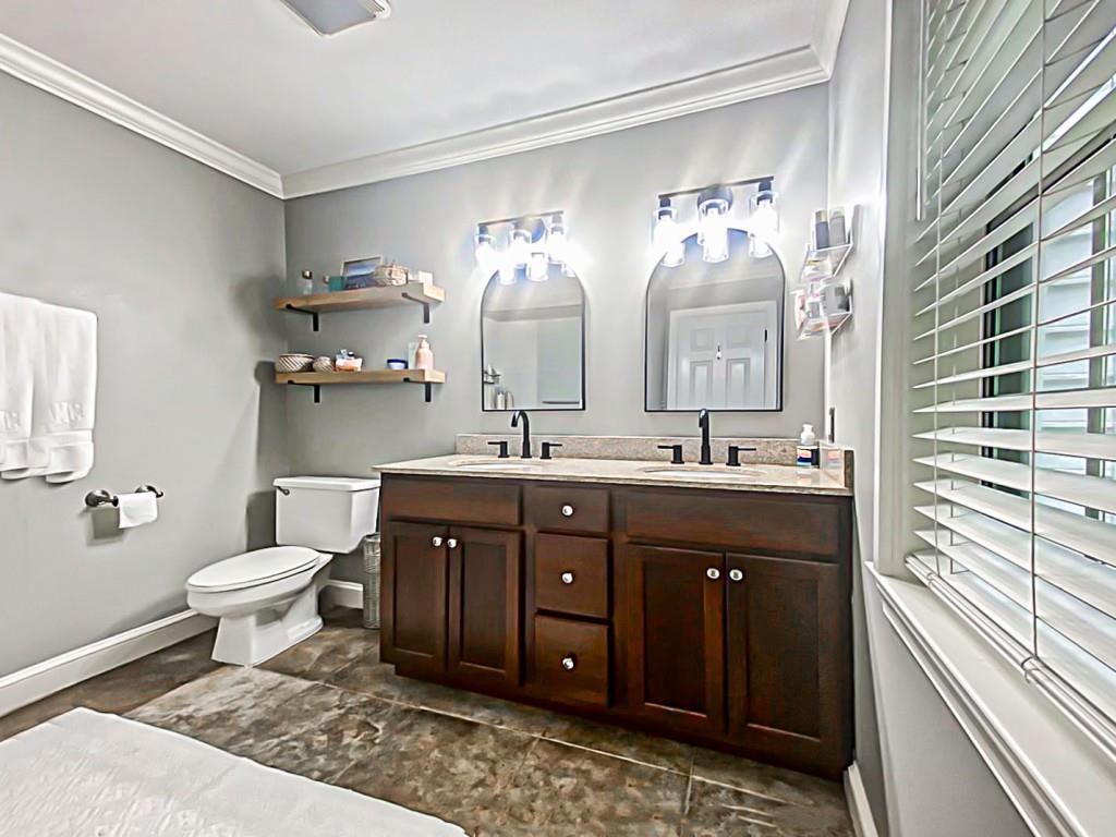 1160 Windsor Parkway Unit: 10