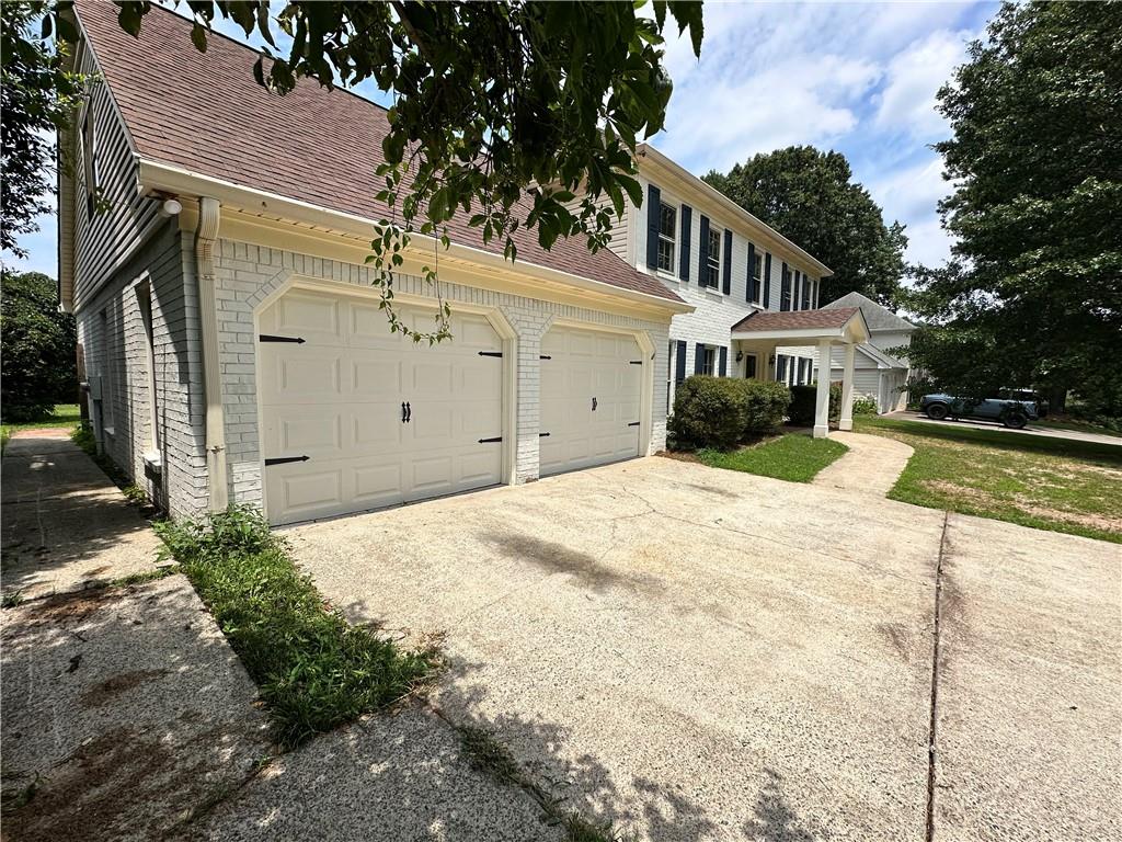 2321 Chestnut Springs Trail