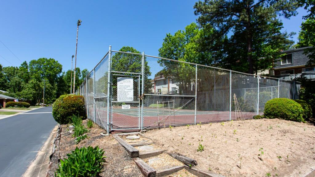 6500 Gaines Ferry Road Unit: 8A