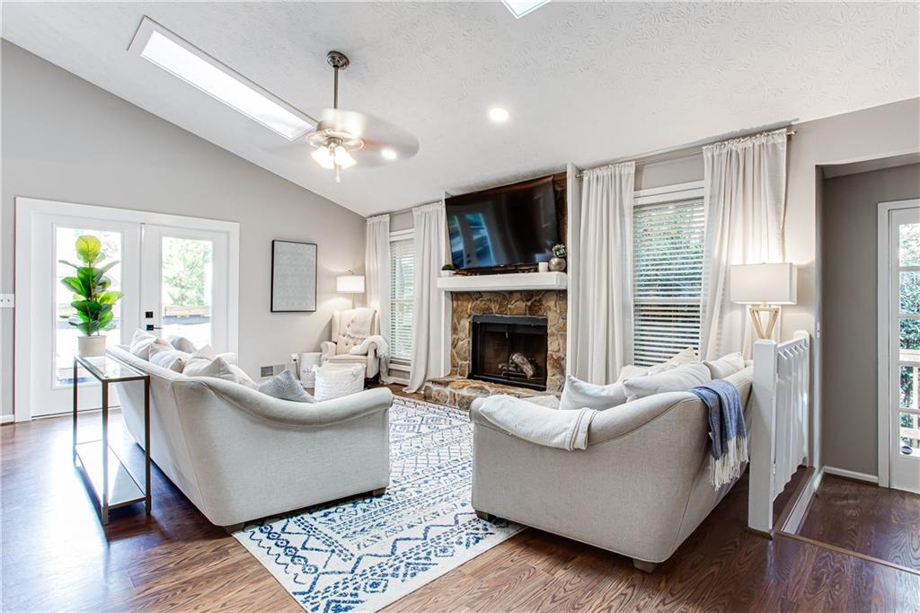 1114 Capital Club Circle NE