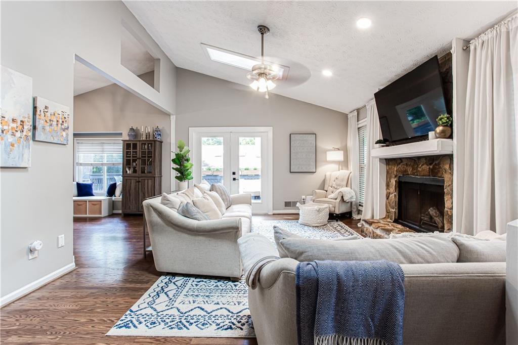 1114 Capital Club Circle NE