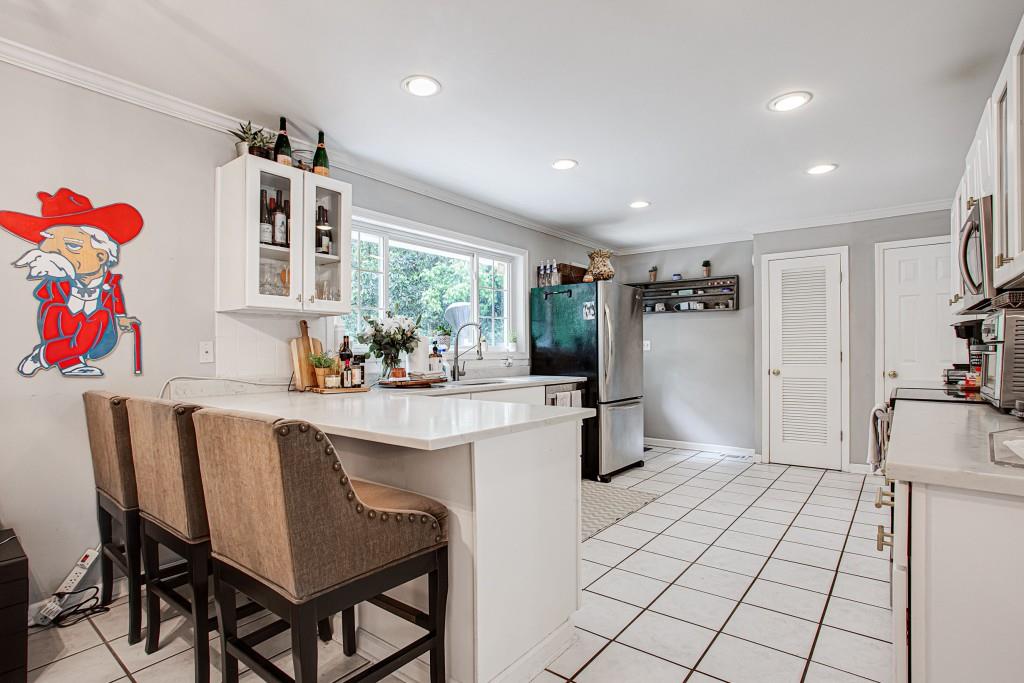 1747 Wayland Circle