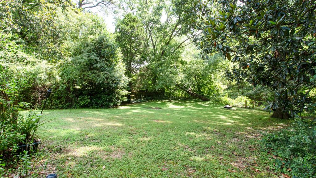 1747 Wayland Circle