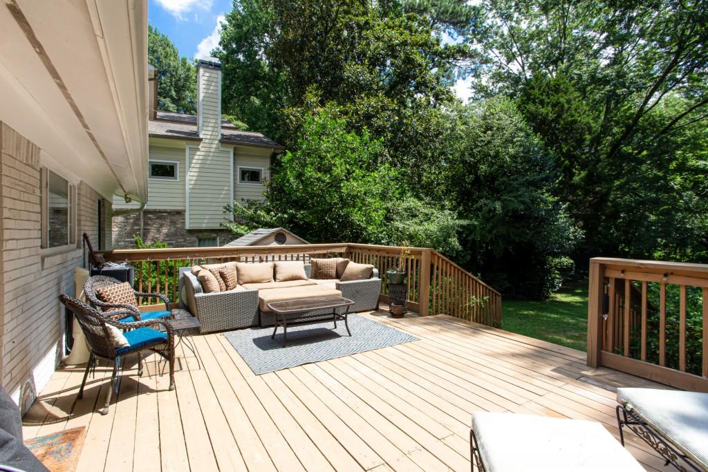 1747 Wayland Circle