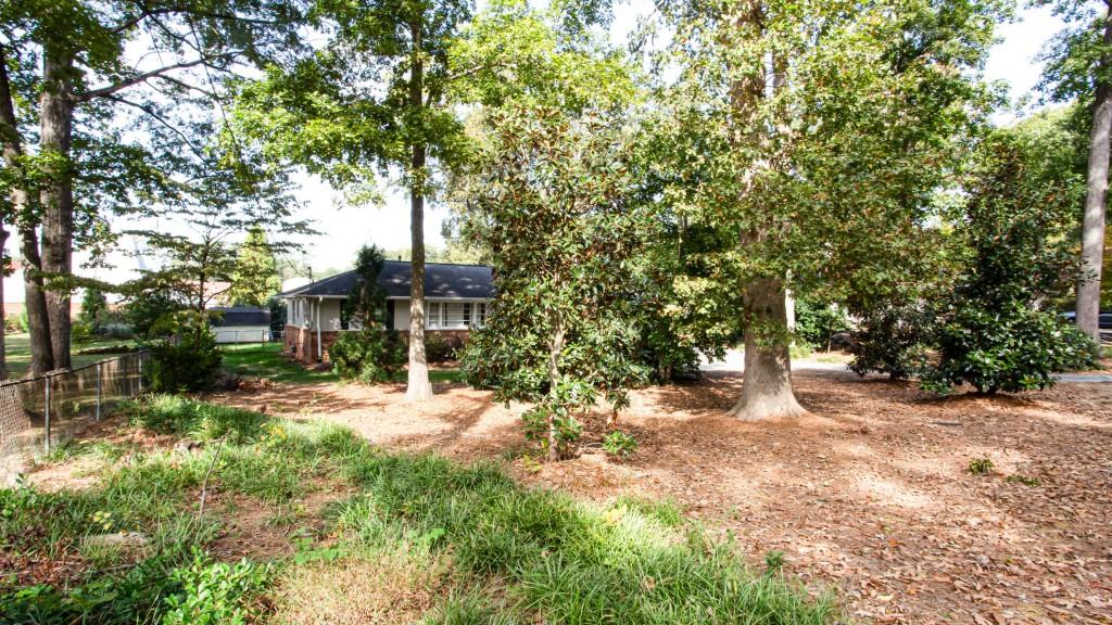 9 Pioneer Trail