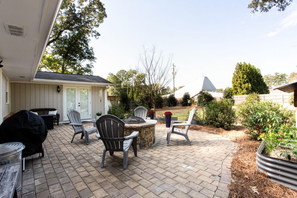 9 Pioneer Trail