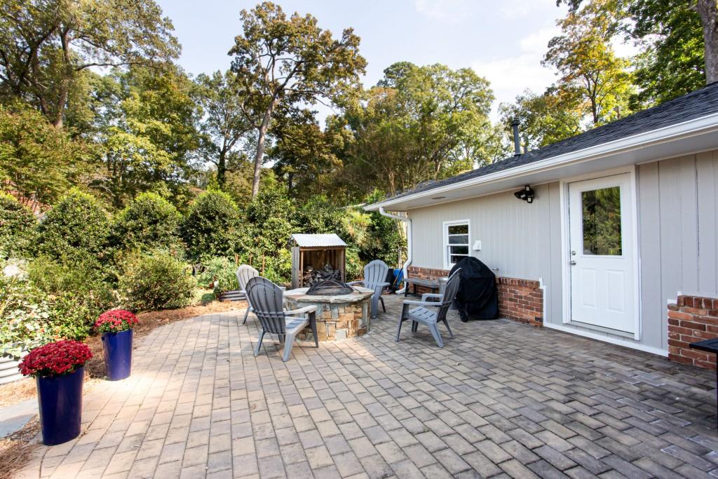 9 Pioneer Trail